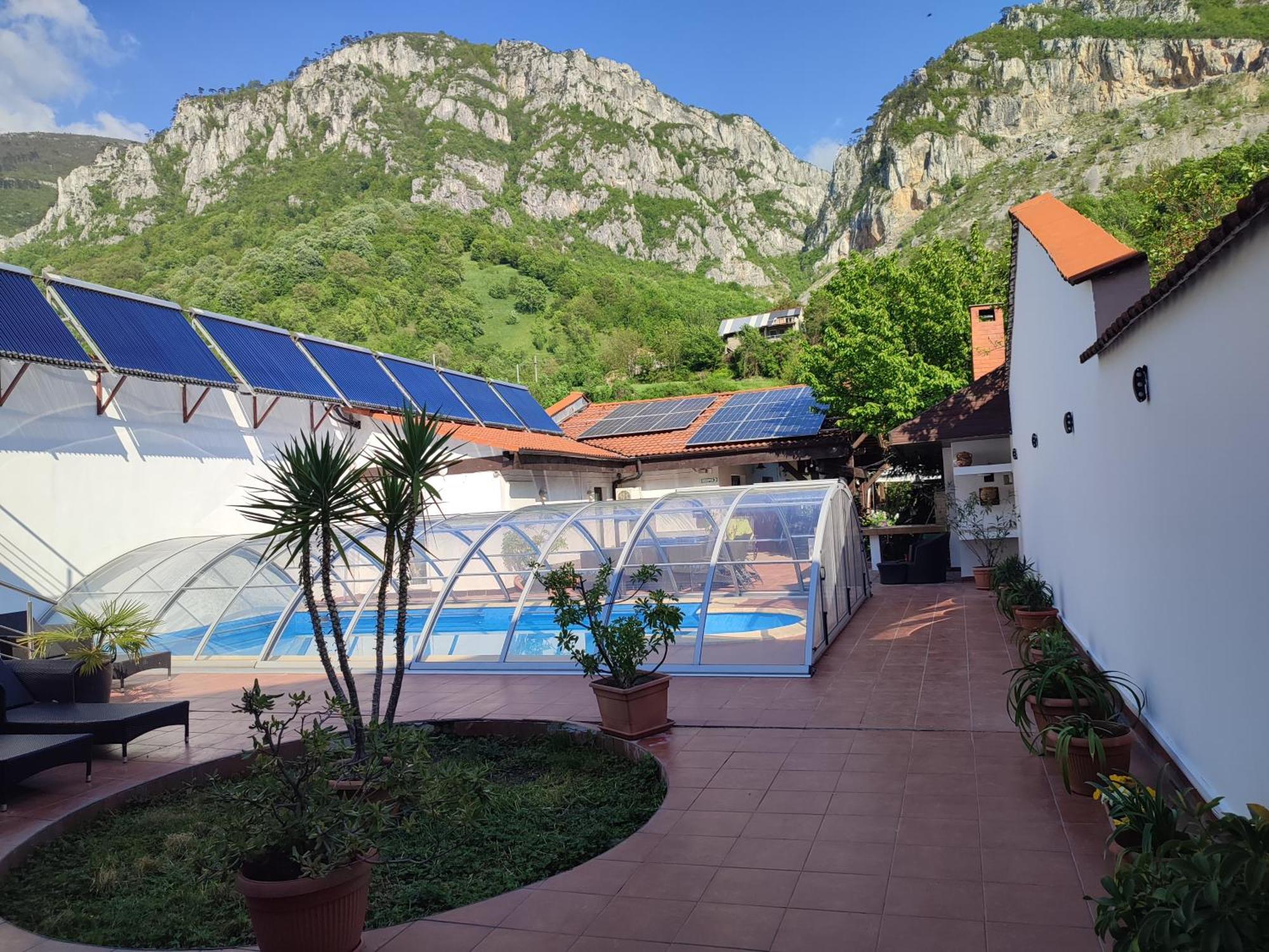 Pensiunea La Dolce Vita Băile Herculane Εξωτερικό φωτογραφία