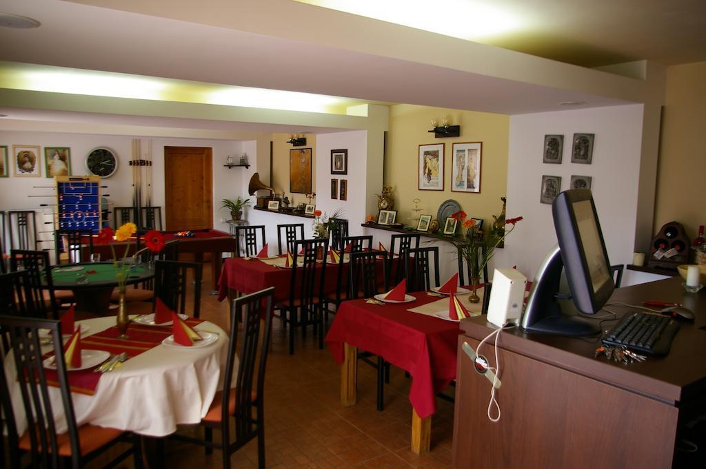 Pensiunea La Dolce Vita Băile Herculane Εξωτερικό φωτογραφία